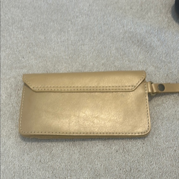 Portland Leather Lily Wristlet in Champagne - Picture 3 of 6